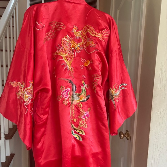 Vintage Phoenix Embroidery China Red Silk Kimono Robe With Tie Dragon Birds L - Picture 5 of 6